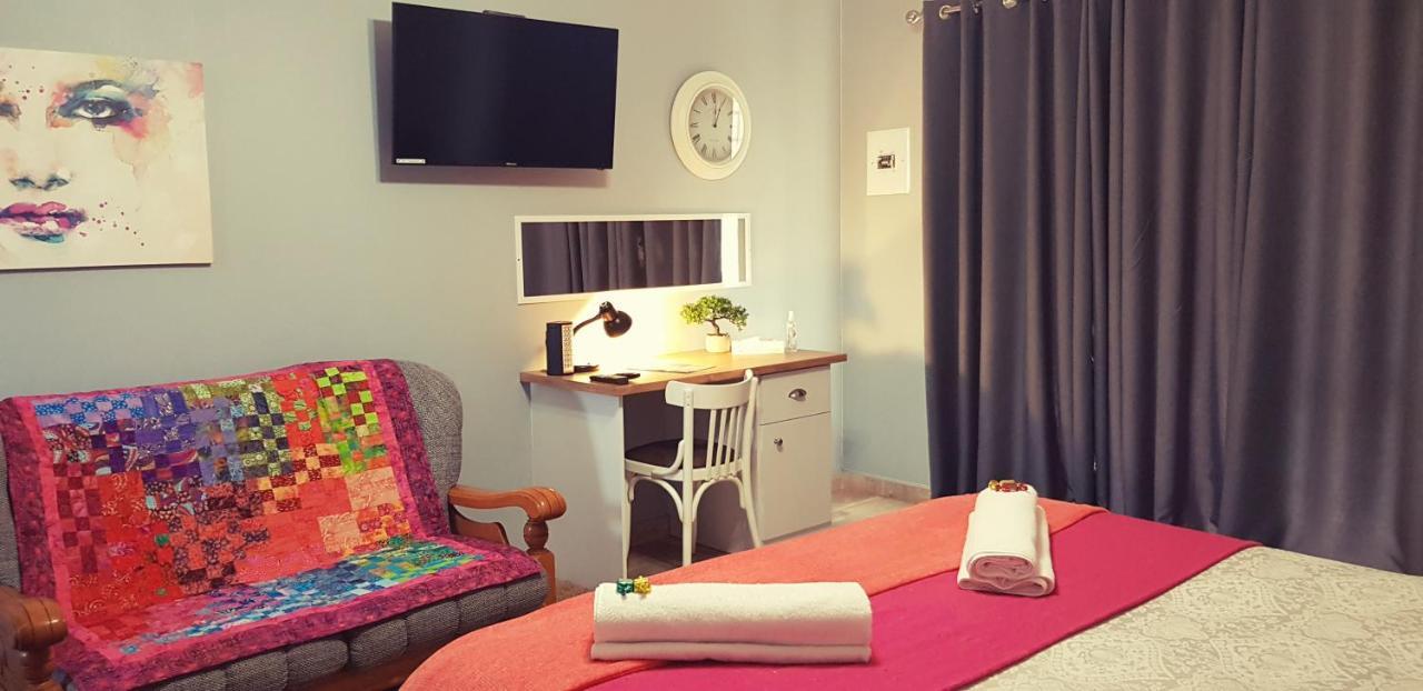 Graceland Guesthouse Почефструм Экстерьер фото